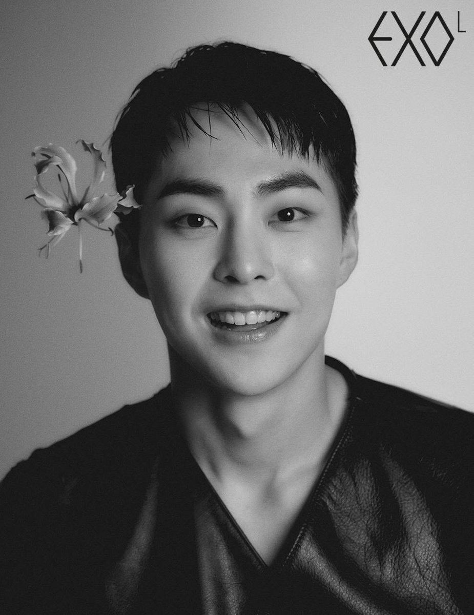 EXOPlanetBR's tweet photo. BOM DIA EXO-Ls!!!! Xiumin como capa principal participará da edição de janeiro do Allure, uma revista especial unicamente para nós! Aguardem muito que ele só tá começando 🥺💙💙💙

#XIUMIN #시우민 #엑소 #EXO @weareoneEXO https://t.co/VGIQ0q21CM