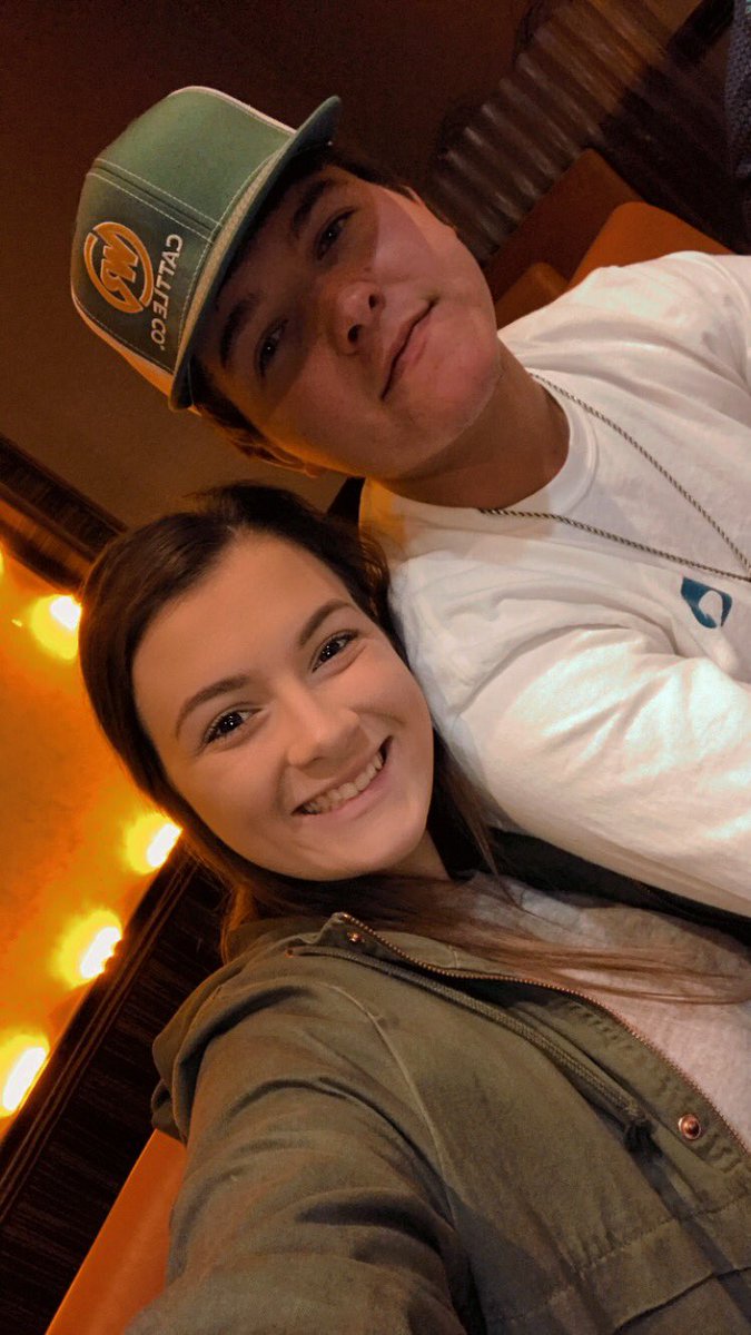 ashleyrogers021's tweet photo. I feel the luckiest to be loved by you💕 https://t.co/lSE0hfsjQp