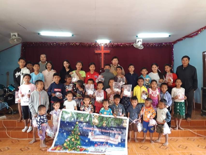 Christmas is the time to love and the time to send real gift Jesus Christ to people around the world!!