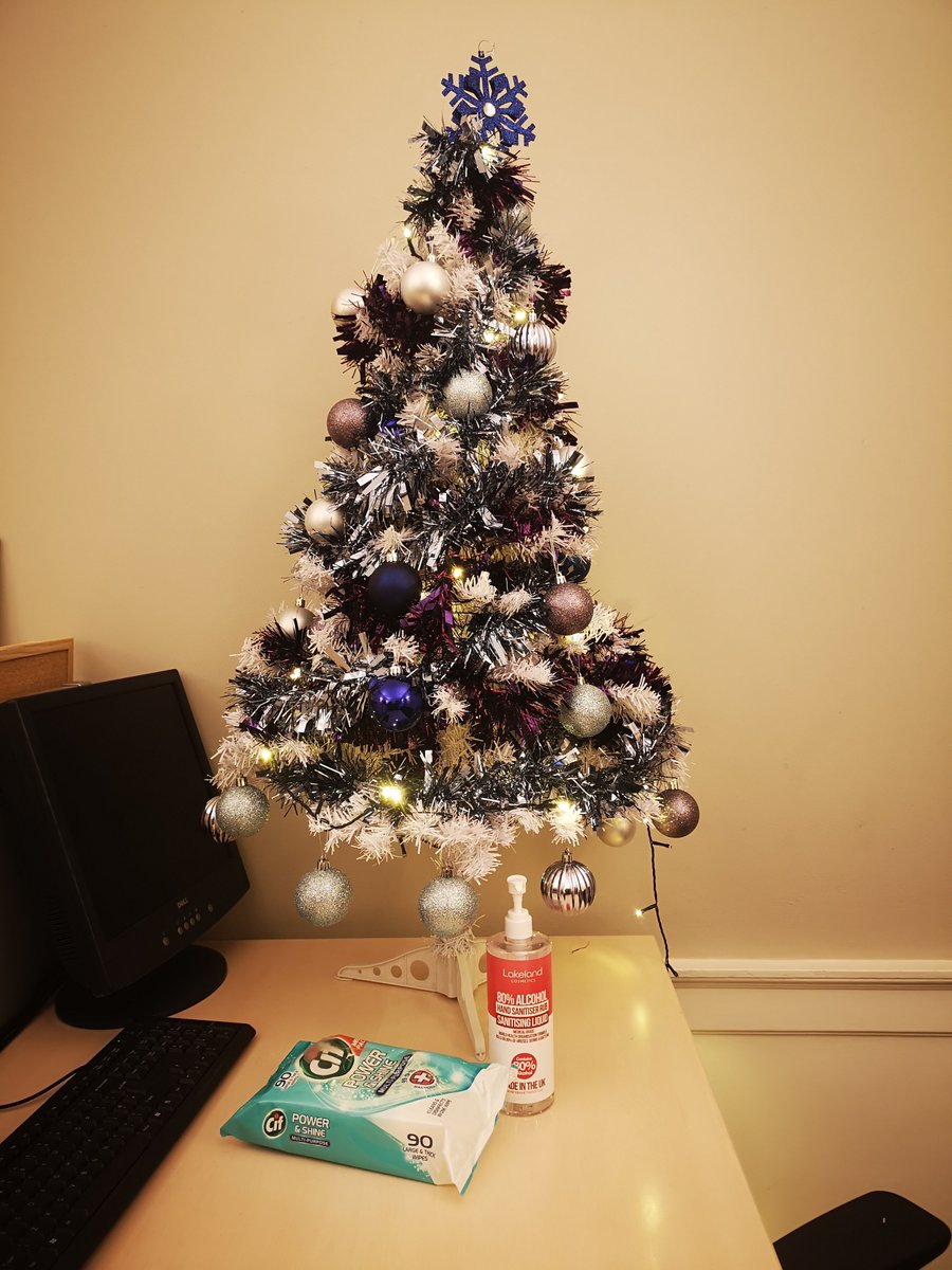 What's under the Christmas tree this year?

........

Hand sanitiser and anti bacterial wipes obviously! 🎄🎅🤶

Staying safe this festive season at Stephenson Halliday.

#christmastree #festivesanitiser #staysafethischristmas #Edinburgh #covidsafechristmas #washyourhands