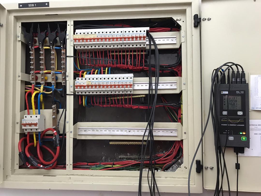 ASEBotswana's tweet photo. #ASEUpdates
Our #engineering team fitted a data logger into the Head Quarters of a major #banking partner.
We installed a 'critical services' solar energy back up system, protecting data services and other banking services from being cut off during power cuts. https://t.co/XQXW8NOMA9