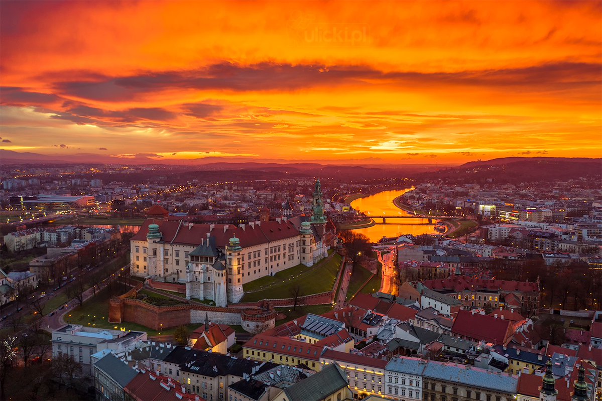 Avanti_1989's tweet photo. Kraków.

#PolskaJestNajpiękniejsza 

foto: https://t.co/PfSfEuLgGo / Jan Ulicki https://t.co/UF19F1XqzC