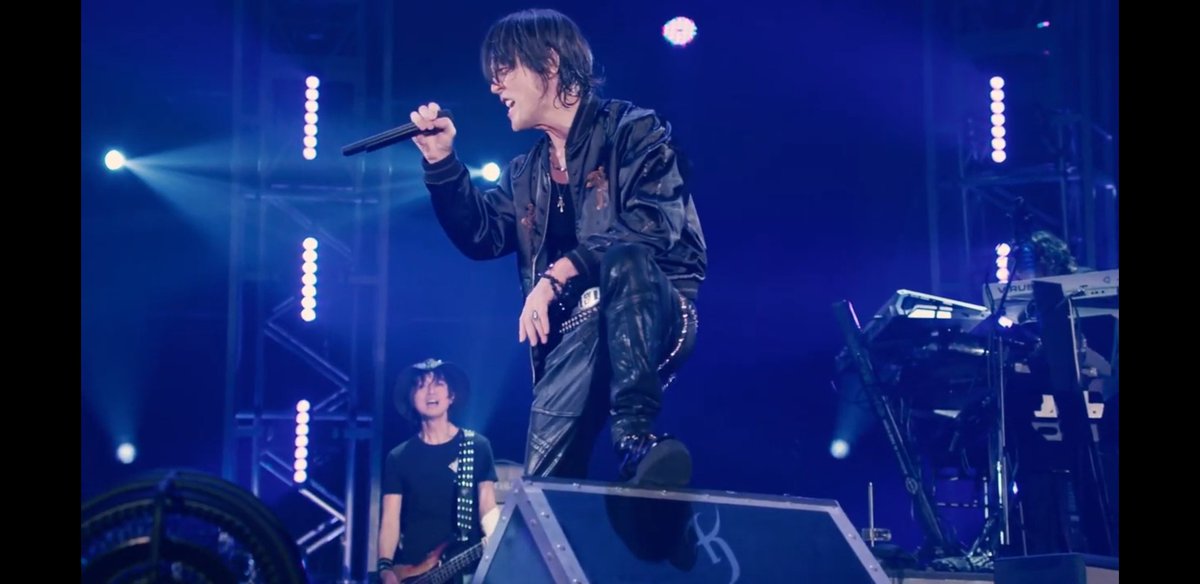 1992年の今日、氷室京介さんの「KISS ME」がリリースされた日なんやっ 1992年の今日、氷室京介さんの「KISS ME」がリリースされた日なんやっ