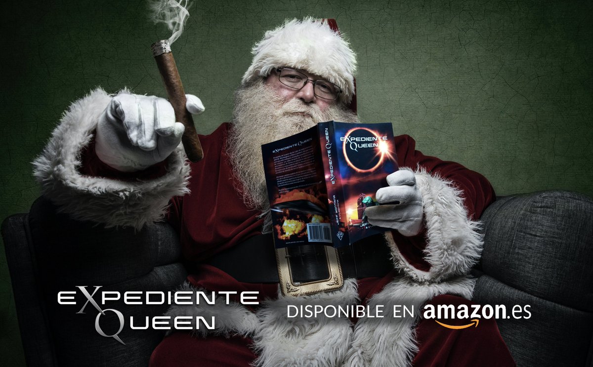 EXPEDIENTE QUEEN. Papá Noel ya lo ha leído, y le ha encantado. Si se lo pides, te lo trae seguro. Además una segunda edición mejorada. ¿Qué mejor regalo de Navidad para la Tribu!? 😄🎅🏻🖖🏻👽 #ExpedienteQueen <a href="/JWontana/">Jeff Wontana S👽Y🦇💯</a>  <a href="/vladymina/">Vladymina</a> #YoSoyDeLaTribu #HomenajeAlaTribu #stephenking