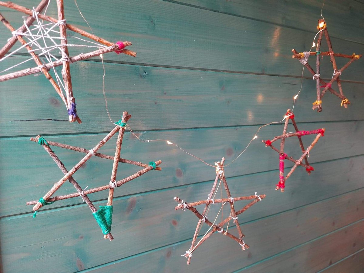 mkartscentre's tweet photo. 12 DAYS OF CHRISTMAS CRAFTS⁠
Day 7: Christmas Star Garland

We are selecting a different craft each day in the run up to the #MakeChristmas event on Dec 12, full of festive making workshops for all ages throughout the day

See the full programme and book: https://t.co/DTdtlyKb4s https://t.co/JghSbz92Sj
