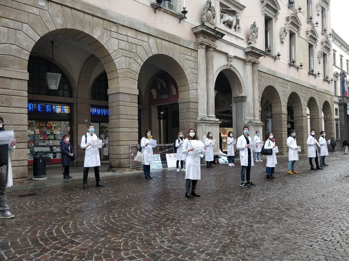 m_mangia's tweet image. Ora #sbloccatessm2020 @manfredi_min 
Il 15 dicembre SUBITO GRADUATORIA DEFINITIVA.