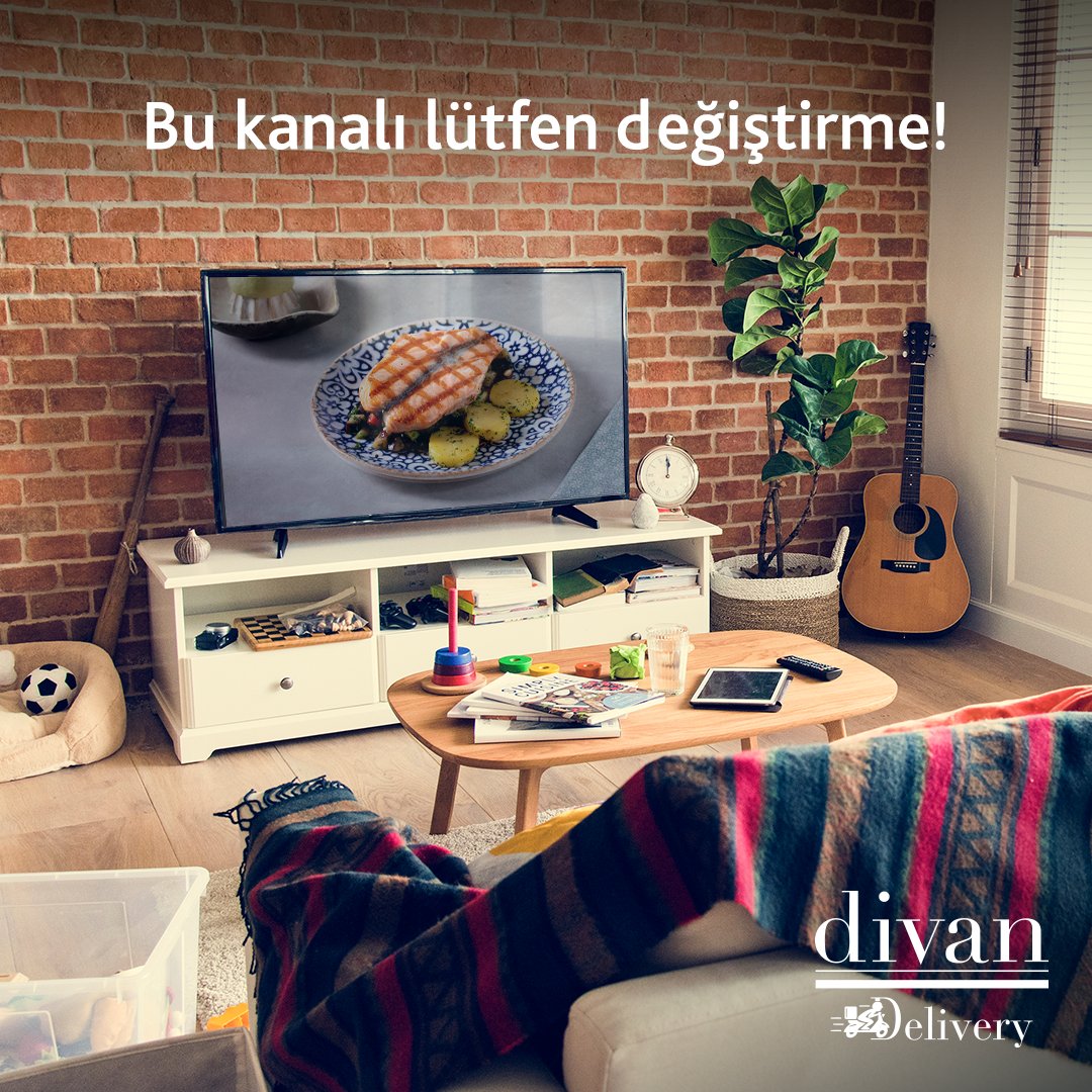DivanRestoran's tweet photo. Evinde film izlerken bir restoran sahnesine denk gelmek özleminizi artırıyor olabilir ama Somon Izgara’nın evinize gelmesi için hiçbiiiir engel yok! Bu günlerde canınınız ne çekiyorsa Divan Delivery’de. Divan Delivery ise @Yemeksepeti Vale, @FuudyApp ve @GetirYemek’te. https://t.co/L8wOojnI8G