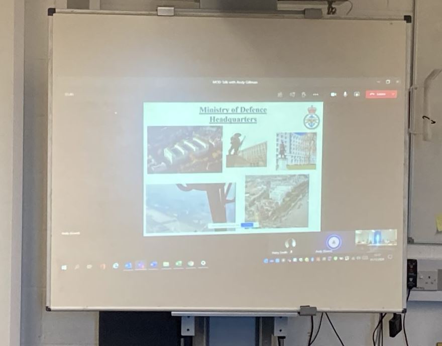 andygillman24's tweet photo. Thank you @oaklandscollege for inviting me to deliver my @defencepeople MOD talk to your Public Services learners. Who we are, what we do, current Ops and Themes across the UK and wider world, COVID-19 support, and a look at the breadth of MOD civilian career opps. Good luck all https://t.co/gzTZ36L8Dy