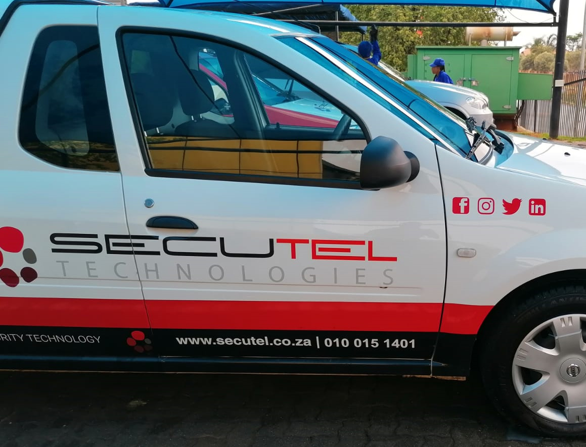 Secuteltech's tweet image. Secutel&apos;s technicians have the cleanest Nissan NP200 bakkies in town! 
Thank you Sasol Mozart car wash for the excellent service. 
#NP200 #secuteltechnologies #sparklingclean #SasolMozart  #Proud #carwash