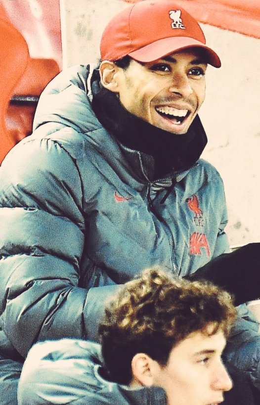 SLfc94's tweet image. So happy to see you again big Virg! I missed you ❤🙌🏻👋🏻 @VirgilvDijk 
#YNWA #liverpoolfc