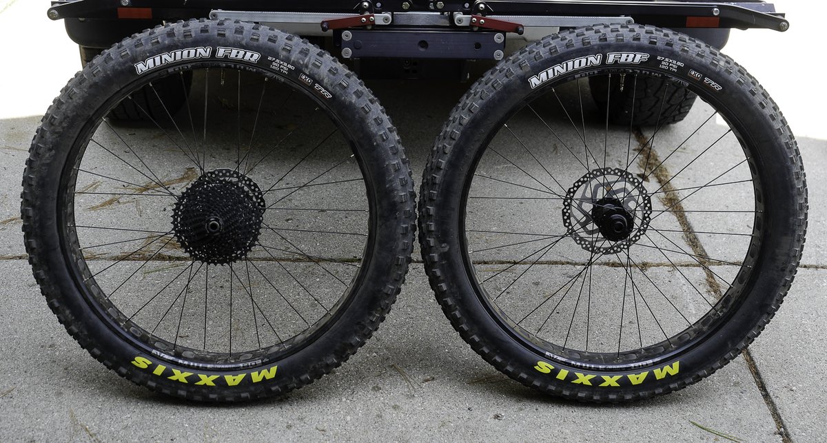 Planet_MTB's tweet photo. ¿Qué son los nuevos estándares “Plus” en el Mountain Bike?🤔 Aquí la guía completa de tamaños de rueda 🚲 https://t.co/ylE62znyi6 https://t.co/HeddhCGj90