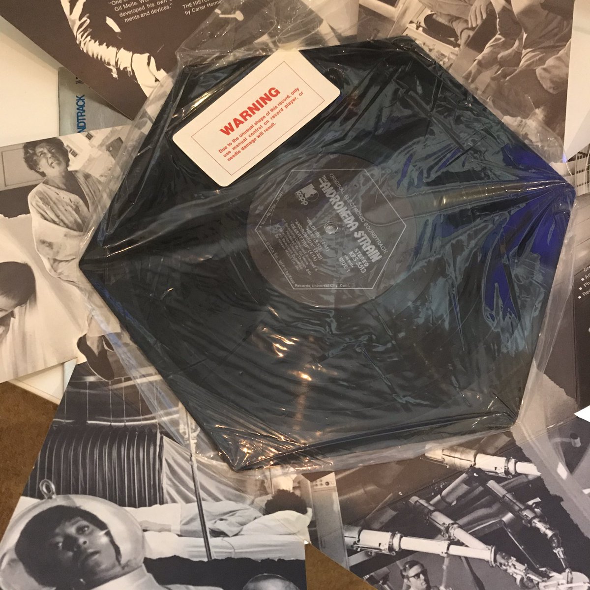 Ta @recordsfriendly for The Andromeda Strain on daft/fantastic hexagonal vinyl 😍