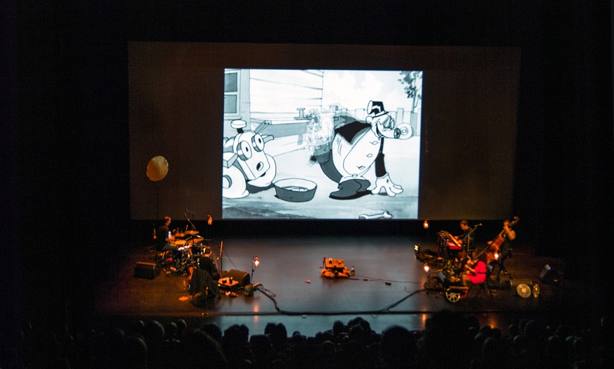 nellyprods's tweet photo. Retour sur le passage de Flip La Grenouille le ciné-concert -spectacle jeune et tout public - au Domaine d'Ô Théâtre Jean-Claude Carrière... https://t.co/ZexhN2STsK https://t.co/Orfx430nqf