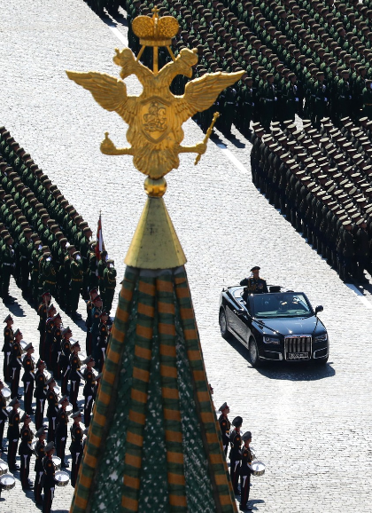 4. In July, the FSB arrested a respected former reporter, Ivan I. Safronov, who had recently become an aide to the director general of Roscosmos, Russia’s space agency. He was charged with passing military secrets to the Czech Republic, which then forwarded them on to the US.