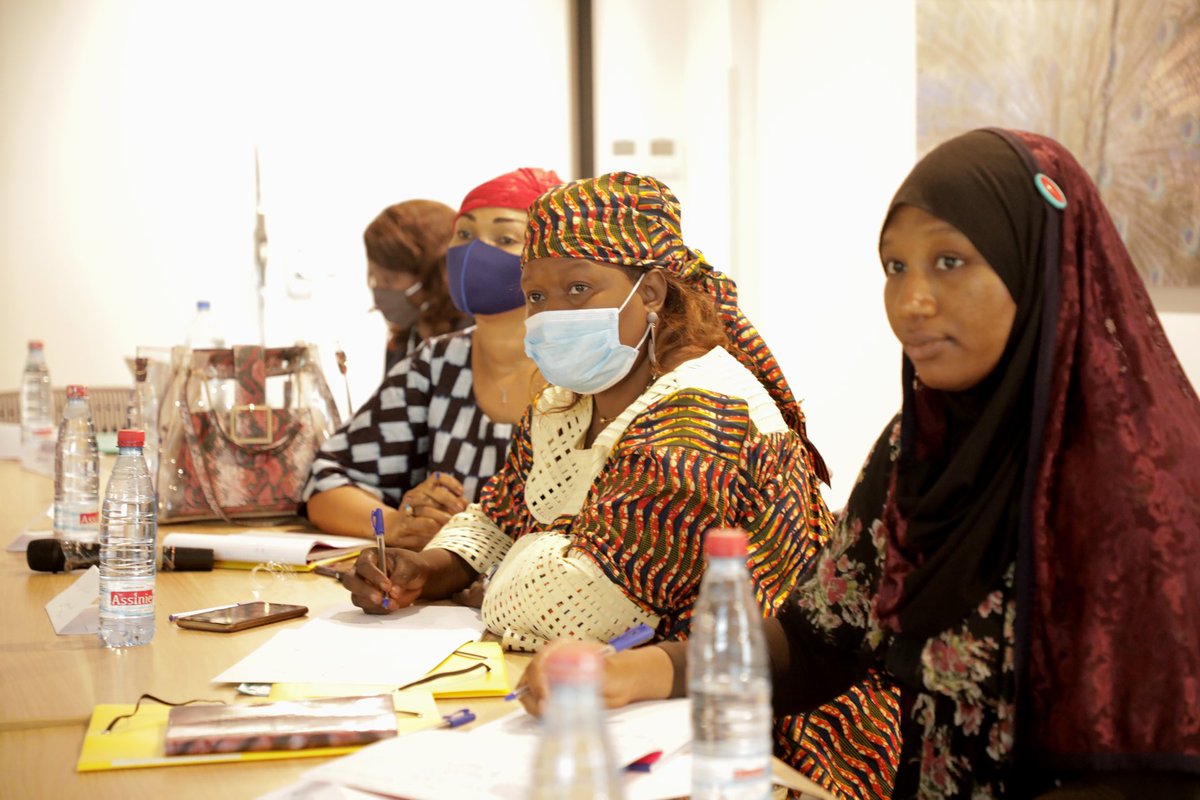YouthconnektGN's tweet photo. #MENTORAT
Nos femmes mentors en renforcement des capacités dans l’intérêt supérieur des #600femmes entrepreneures du projet YouthConnekt for Women. 
✅ Module du jour 👉🏿 GESTION DE PERFORMANCE
#Entreprendre https://t.co/0zDAYZWsED