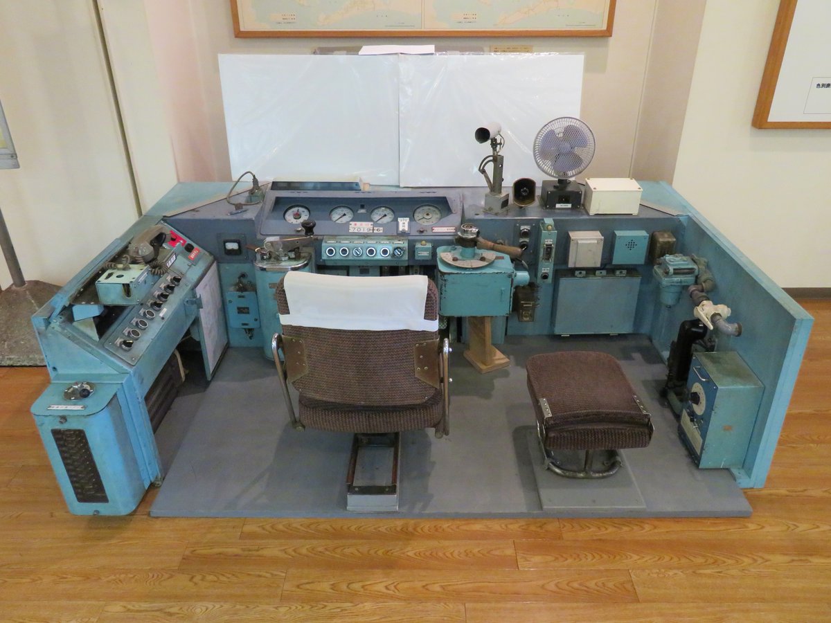 名鉄資料館でパノラマカー7019号車の運転台を見て来た。例によって4つ