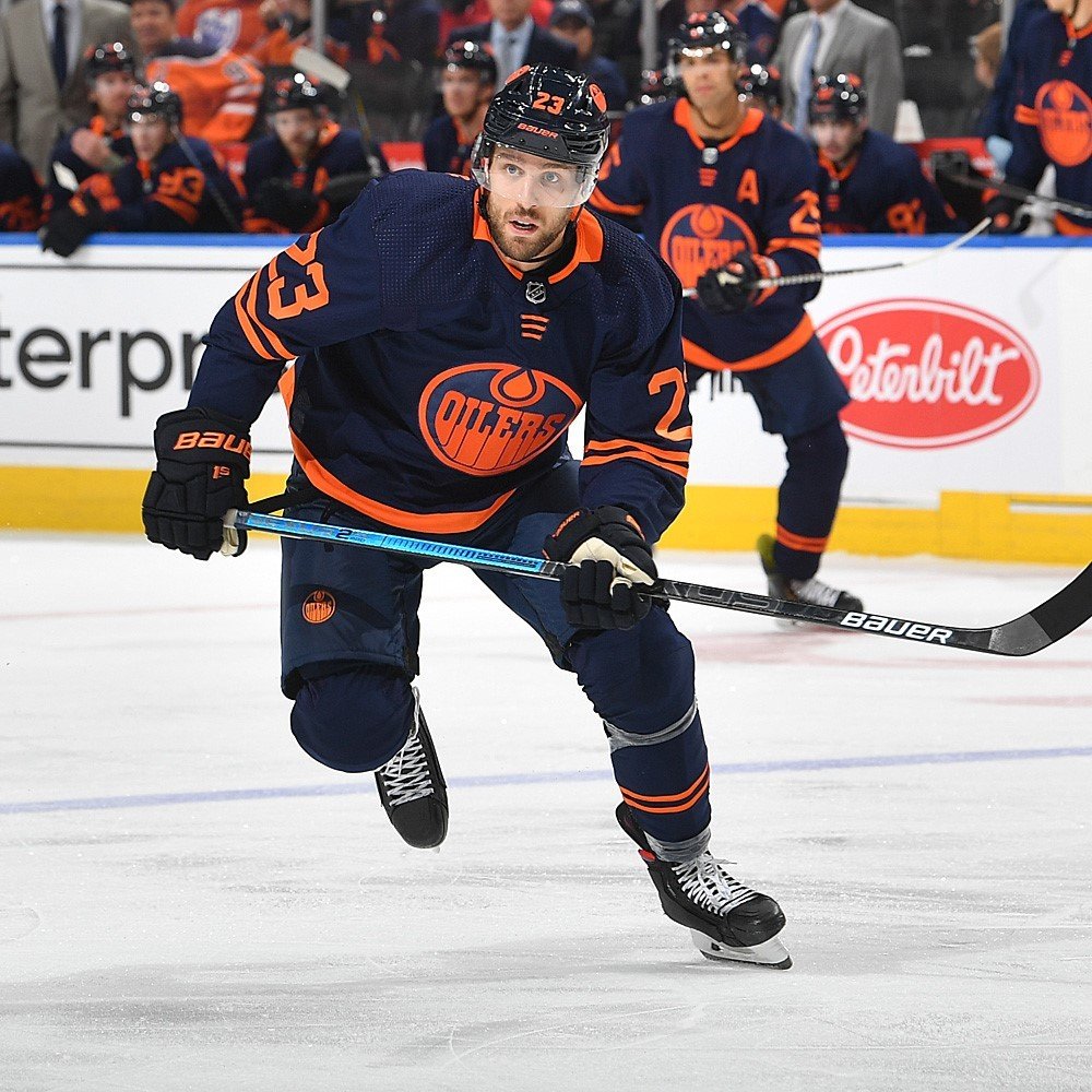 Happy birthday to current NHLers:

Riley Sheahan (29)
Sean Couturier (28)   