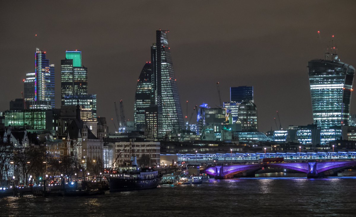 The media has been concerned with the end of urban density, rents falling, social life diminishing, fleeing to the suburbs and the death of urban life.  @shaunabrail says the cities can survive the pandemic. There will be scarring but we also know cities are the site of innovation