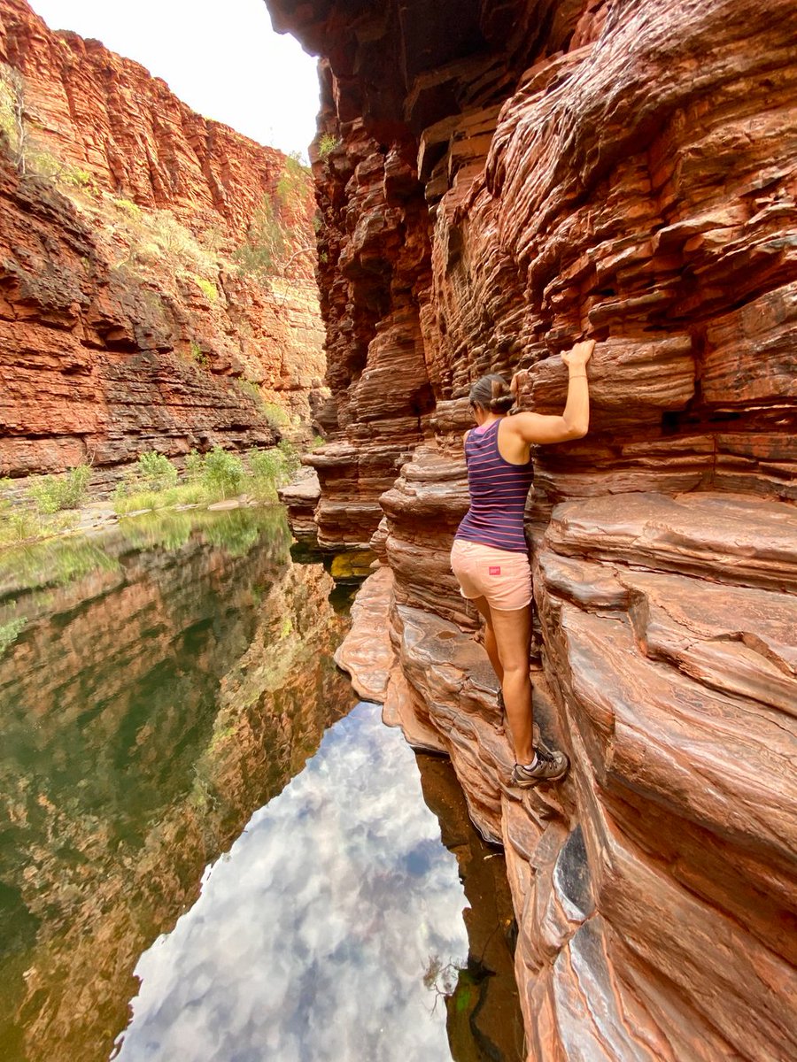 I married #spiderwoman 😃🥰😘🦸🏻‍♀️
We are still #training the “hanging upside down kiss” but regular climbing works great. 😜😂

Guess why I had the #camera 📸 ready? Correct... I wanted to be #prepared in case she slips and goes for an #involuntary #swim 😂😎 #dontpunchme 😘