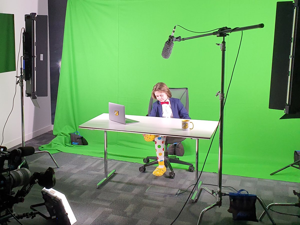 Jimmy_Winch's tweet photo. Behind the scenes for BBC Children in Need as a Featured child presenter. 🧸 #bbccin #childreninneed2020 #childpresenter #pudsey #jimmywinch https://t.co/RDBPyEDvaf