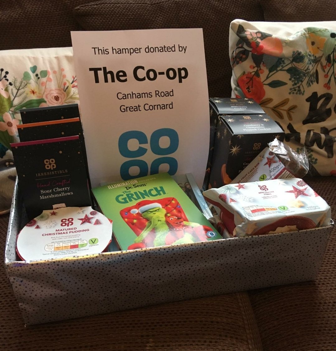 CanhamsRoad's tweet photo. Proud to help out our local schools. We've donated a hamper to @StGregoryCEVCP to help with their fundraising. Hope you have a good event. #sudbury #cornard #itswhatwedo @alexball6 @naomirachelbro1 @CampbellNaomh https://t.co/UGeoKchBKO