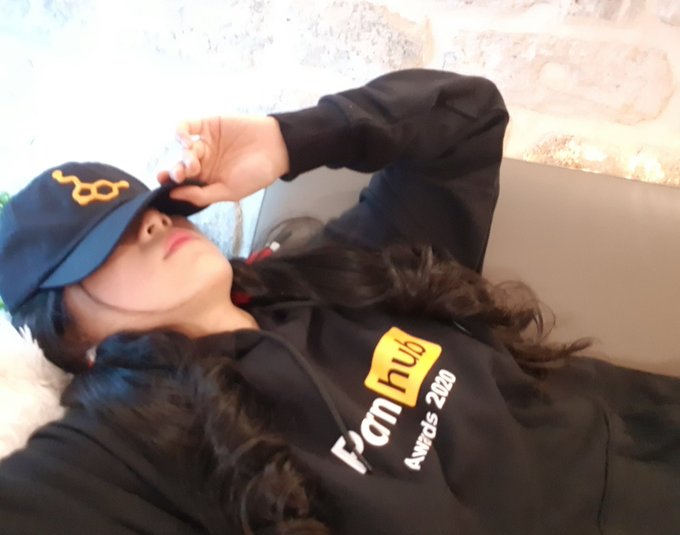 My sex life during last 4 months: Having sex with man &rarr;5 times Having sex with woman &rarr;2 times Masturbation<a href="/tag/%E7%BD%91%E9%BB%84%E4%BA%86%E4%B8%AA%E5%AF%82%E5%AF%9E"class="tags"><span>#网黄了个寂寞</span></a>