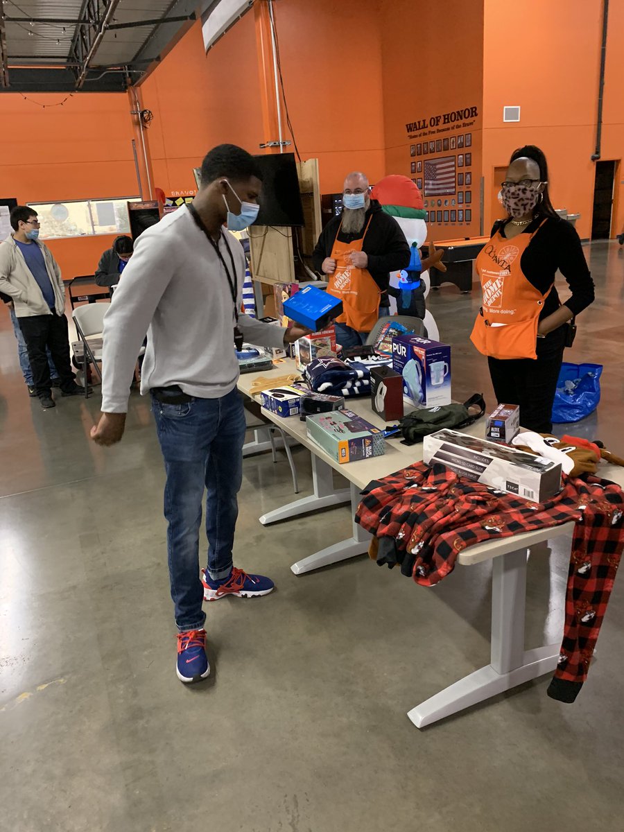 Riley Harrell tweet media