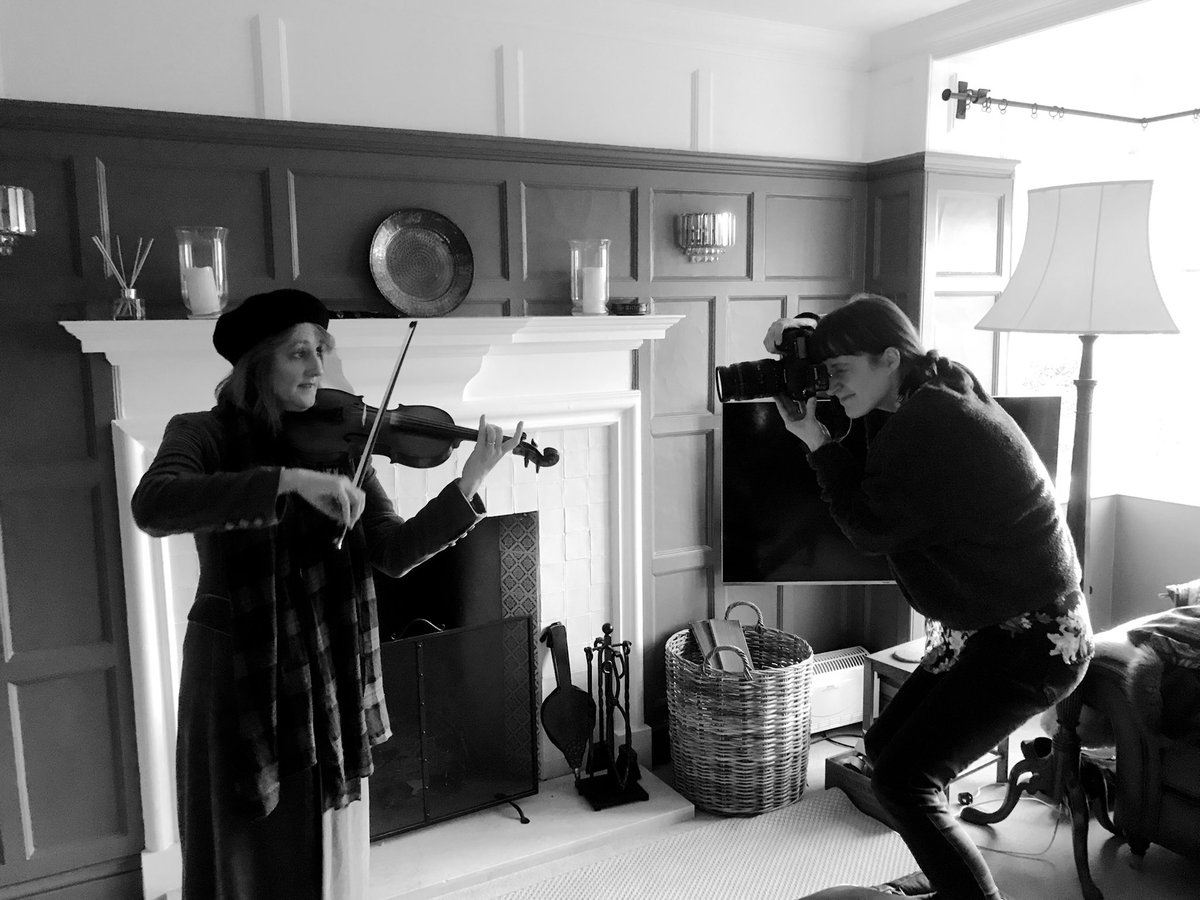 ThunderMutters's tweet photo. Behind the scenes at a photo shoot for a @GoodOnPaper_ article on The Thunder Mutters
@beckydellow https://t.co/WQx1j7VKqI