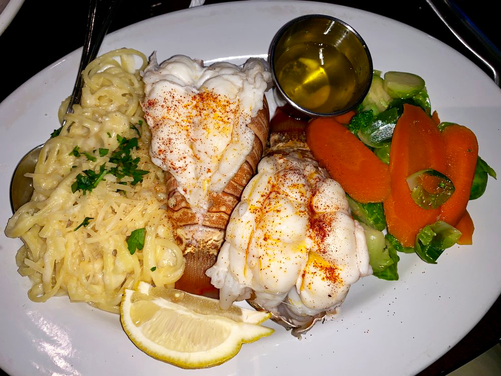 visitlodi's tweet photo. Sometimes you just need something fancy to kick off the week - like lobster tails with fettuccine from @brickhousedining - cheers to start of a new week. 🍷🍝 #treatyourself
📷 Mary M via Yelp
.
.
.
#visitlodi #lodi #lobster #winecountry #foodie #lodieats #fancymeal https://t.co/tUcJshvZXn