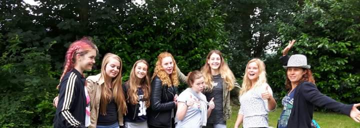 Net pizzadate gehad met deze meiden! Goed om te horen hoe het met ze gaat! #throwback #kamperen #reunie #reeshof #rnewt