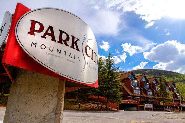 Everyone makes a mistake at work, but rarely do they end up reshaping an entire industry...It's a well-known story, but hey, (a) it's almost ski season and (b) who doesn't love a cautionary tale of the costs of administrative errors?It's The One Where Vail Steals Park City