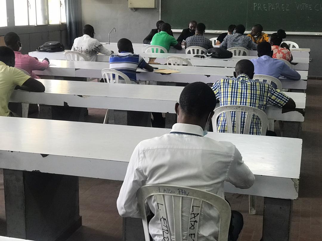 huaweirdc's tweet photo. La semaine dernière s'est déroulée en #RDC, la sélection des candidats de l’Institut Supérieur des Techniques Appliquées (ISTA), pour la 5ème édition de la formation Seeds For The Future en RDC.
#Huaweirdc est fier de poursuivre la formation des jeunes talents en #TIC en RDC. https://t.co/f6VVGuuLMr