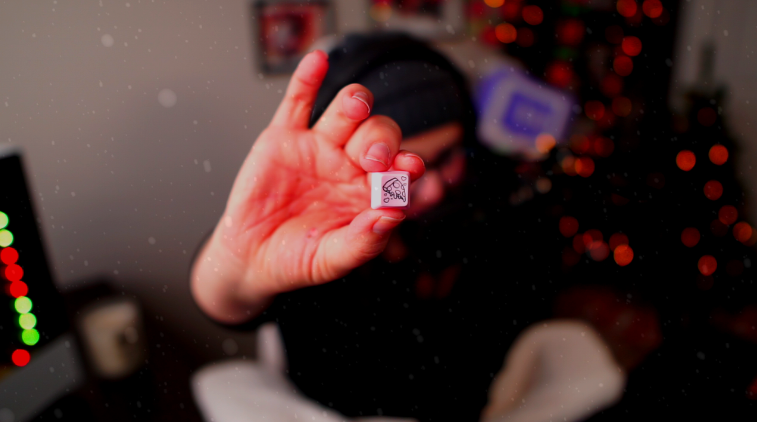 PlayWithJambo's tweet photo. Starting tomorrow, myself and 11 other stellar creators are working with @drop and their #streamcaps campaign to benefit @StJude!
To learn learn more about the campaign and the creators involved, click here! https://t.co/GzkUYht2it ✨
YOU CAN GET A LIL JAMBO PIZZA KEYCAP?!?!? https://t.co/g9QdVRhTSI