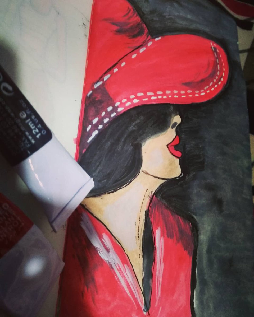 Lady in Red ♥️ 
sketch of the day 🎨 
#watercolorpainting #redlady💃🏻❤️ #womenpainting #sketchbooktour #sketchbookart
