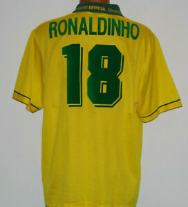 Direction Atlanta pour disputer les Jeux Olympiques avec le Brésil. Il portera le numéro 18, floqué Ronaldinho.