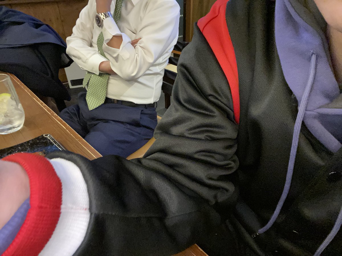 SAKAE_id's tweet photo. 某パチンコ屋の社長に捕まりました。
先輩、ありがとうございます。 https://t.co/MC45kOV575