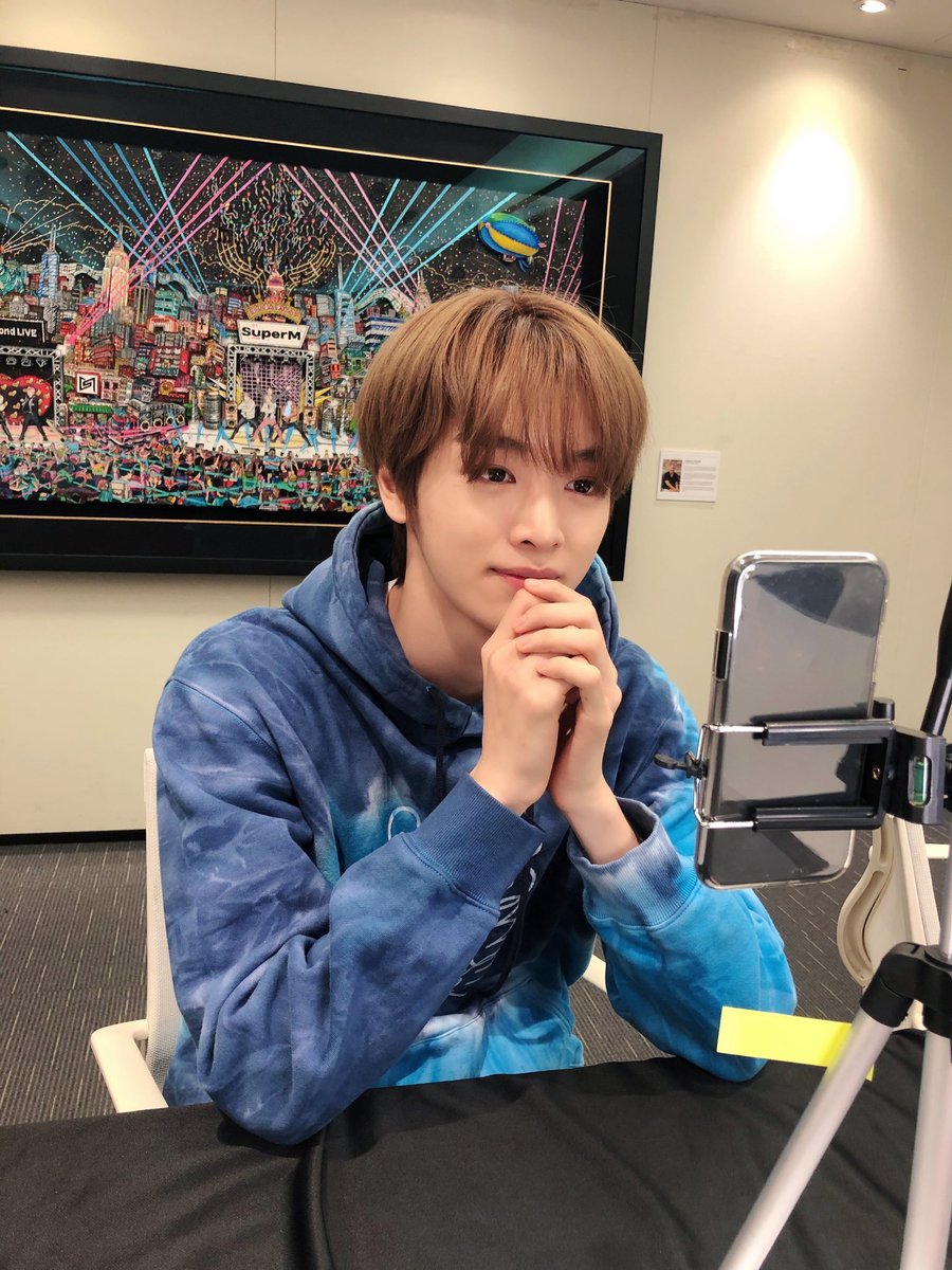 ซองลานหล่อ แต่โทสับรุ่นไรไม่มีกล้องหลังวะ ปัง