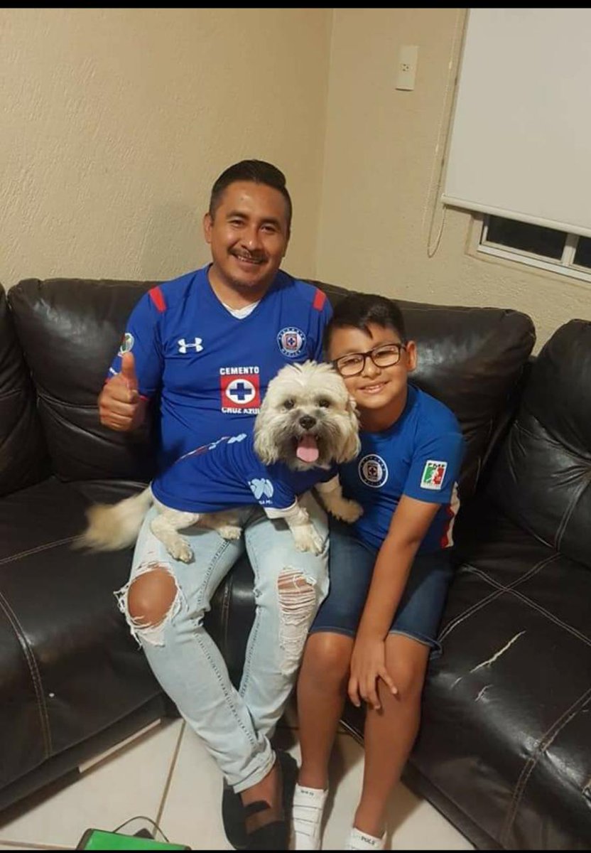 thefer2009's tweet photo. Aqui seguimos en las buenas y en las malas 💪 #Azul4ever https://t.co/DU9OobjK6n