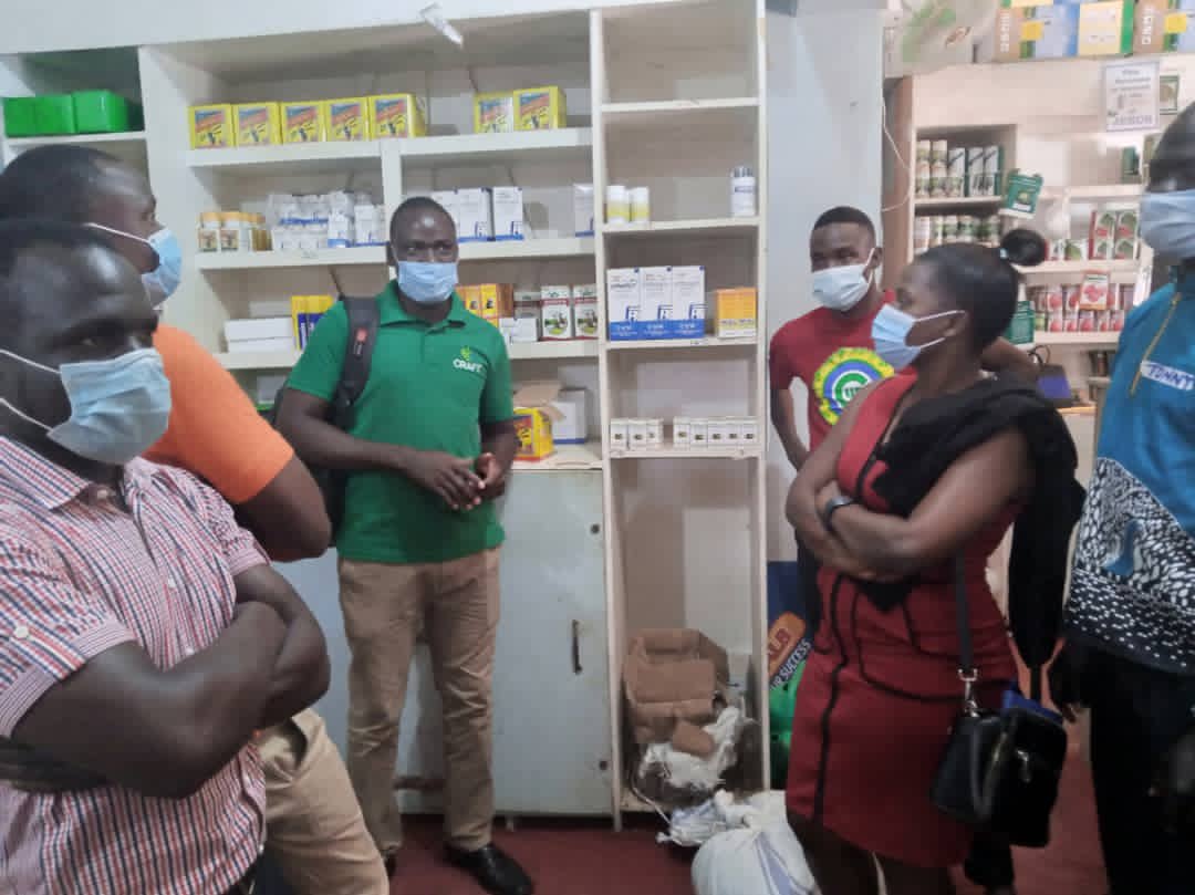 crafteastafrica's tweet photo. #CRAFT supported Agribusinesses on an exchange visit in #Soroti to learn from each other about business processes and #ClimateSmartAgriculture innovations.Building #ResilientValueChains https://t.co/a7z6buj3gU