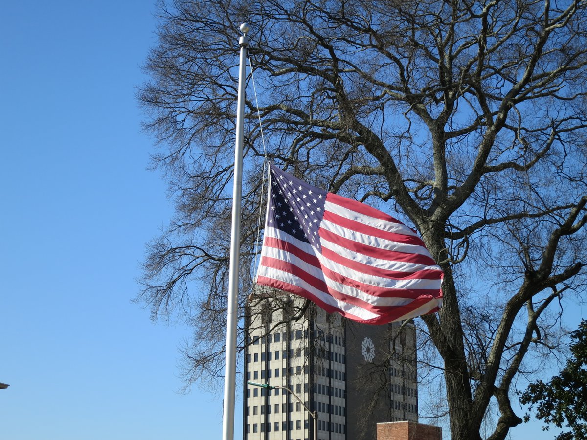HamCoTNGov's tweet photo. We remember the service members and civilians who lost their lives in the #PearlHarbor attack on December 7th, 1941. We honor the many heroes for their sacrifice and service to our great nation. Mayor C. https://t.co/RRONMoJ8nS