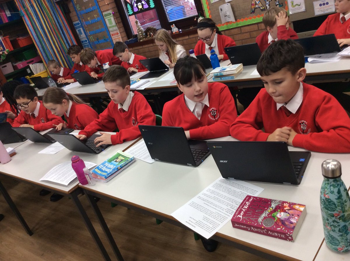class6Aspull's tweet image. Working extremely hard on writing a speech about the damaging effects of plastic pollution on our oceans #acpsgeography #acpscomputing