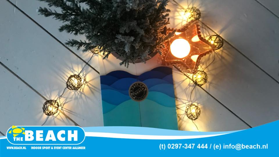 BeachAalsmeer's tweet photo. #kooplokaal #supportyourlocals
Hebben jullie nog geen kerstpakket verzonnen of ben je gewoon opzoek naar een kerstcadeaubon? Denk dan aan The Beach 💪🏻. Wij kunnen dit namelijk voor jou verzorgen 🥳. https://t.co/cDXWhaGws5