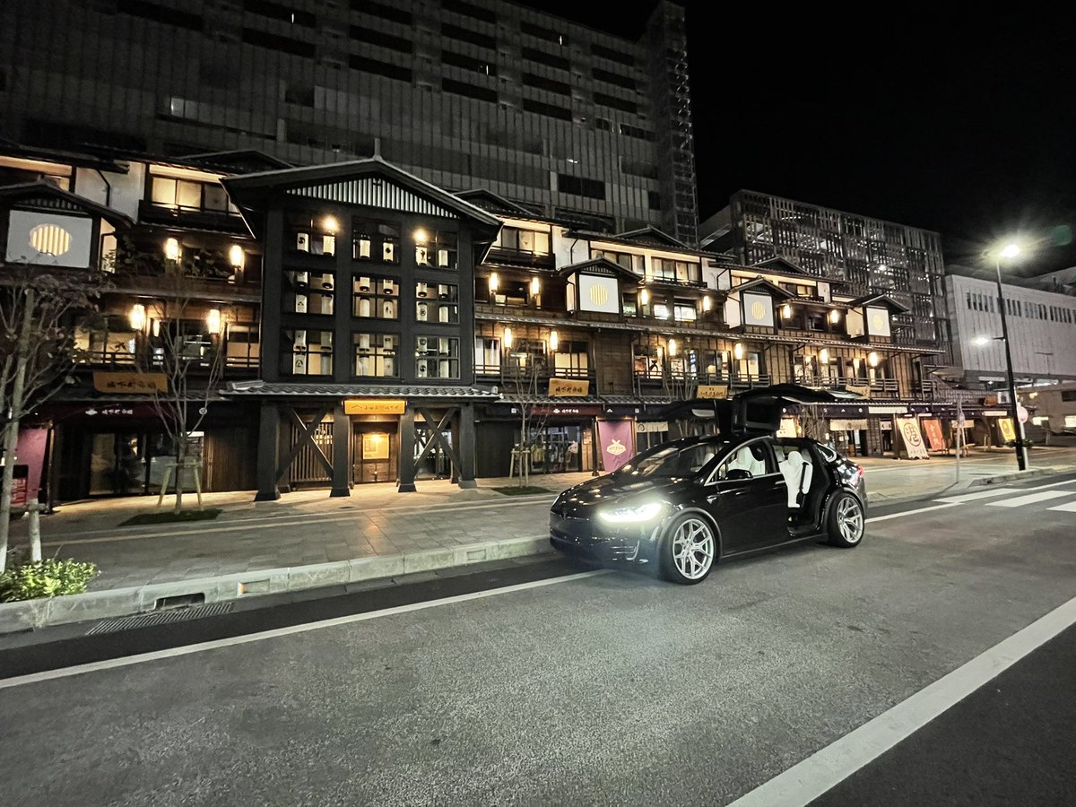 STUDIOALON_HAMA's tweet photo. Night Drive. Model X
#jem #japanevmeetup #weloveev #welveev #japanevmeetup #jem #tesla #models #model3 #modelx #modely #teslaownersmeet #愉しさ伝える #正しく伝える #teslamotersjp #ev好きな人と繋がりたい #TESLA好きな人と繋がりたい #elonmusk #leaf https://t.co/SFSyabi7dO