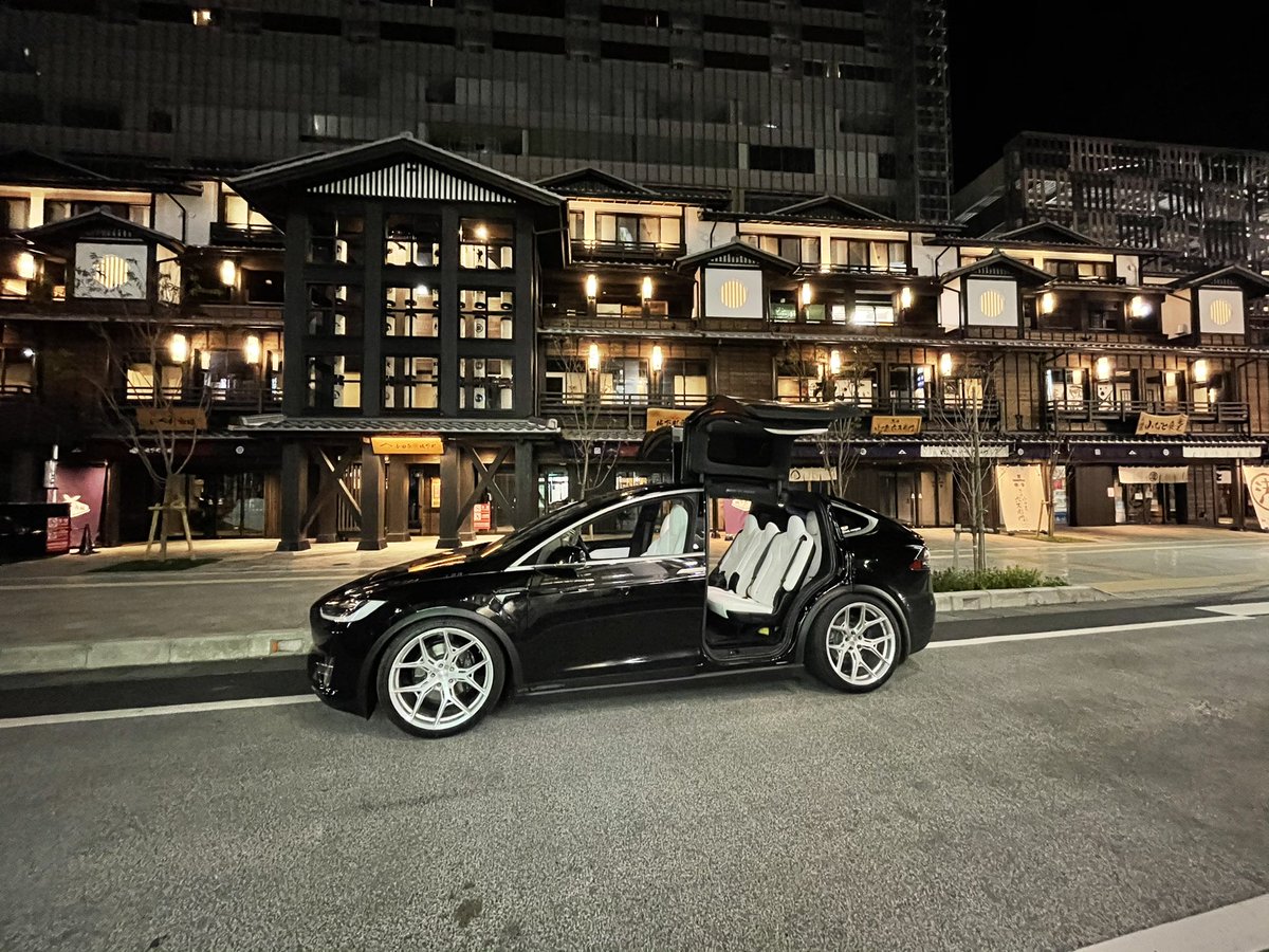 STUDIOALON_HAMA's tweet photo. Night Drive. Model X
#jem #japanevmeetup #weloveev #welveev #japanevmeetup #jem #tesla #models #model3 #modelx #modely #teslaownersmeet #愉しさ伝える #正しく伝える #teslamotersjp #ev好きな人と繋がりたい #TESLA好きな人と繋がりたい #elonmusk #leaf https://t.co/SFSyabi7dO