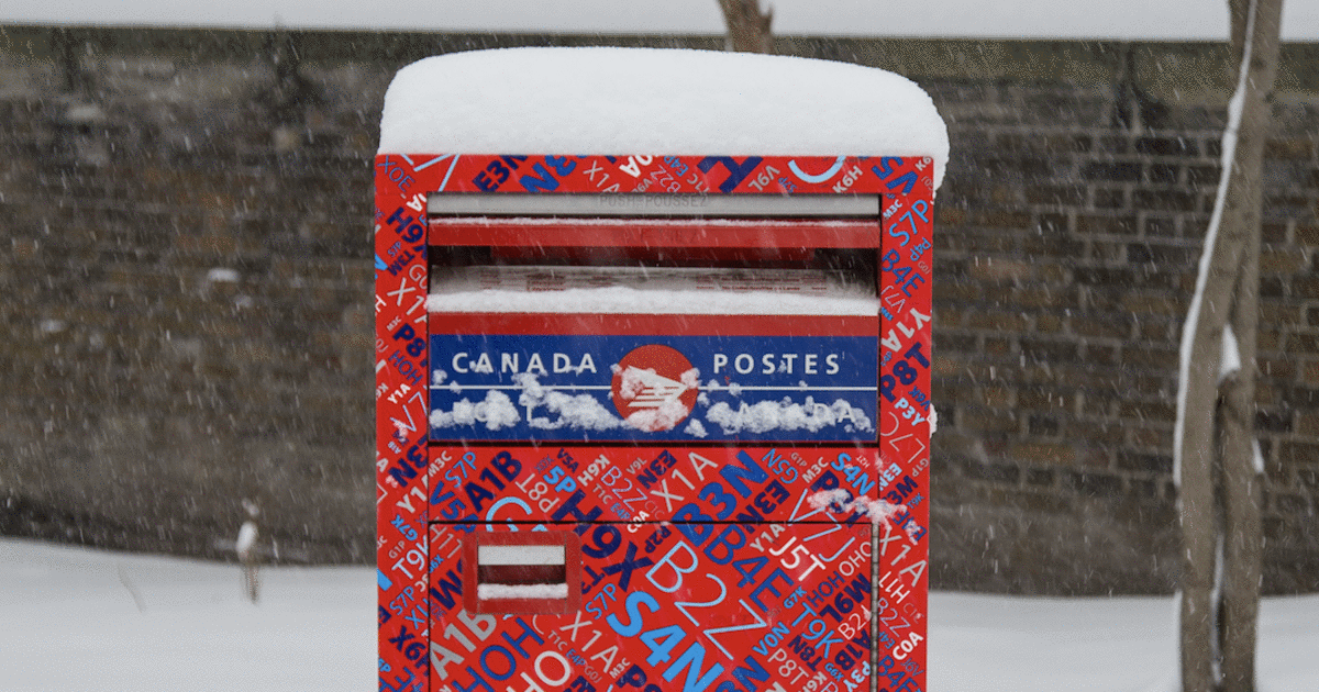 Canada Post will be working extra hard this Holiday Season to ensure packages arrive on time. Make sure to mail those letters to Santa early!

#LettersToSanta #CanadaPost #AtriumToronto