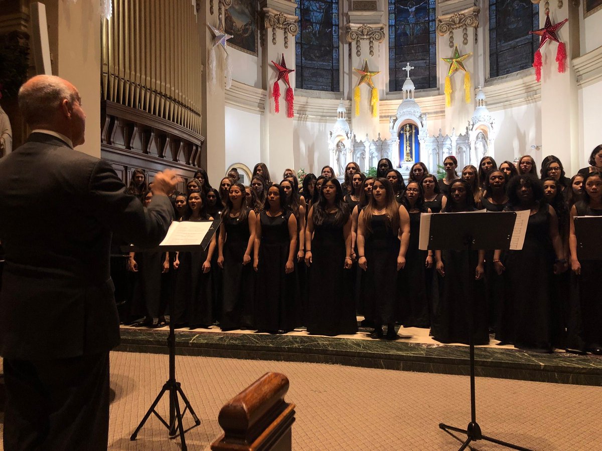 SaintDomAcademy's tweet photo. In this week's Head of School Blog: Sing out, Saint Dominic Academy and lift your voices, ALWAYS! https://t.co/2QfkLzZnLS #SDA #sisterhood #tradition #HoSBlog #jerseycity #girlsschool #webelieveingthepowerofgirls https://t.co/o6KG8tOufF