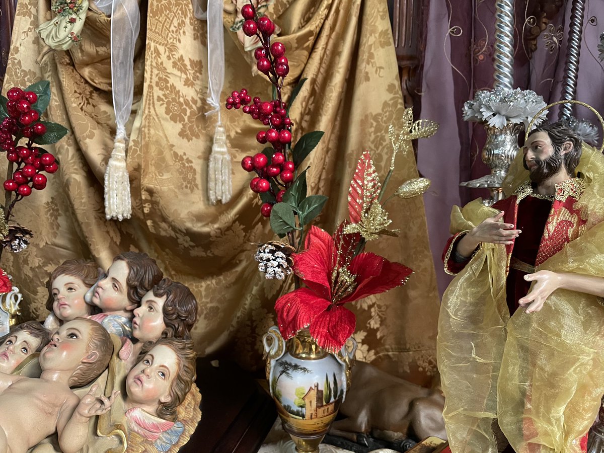 En mi casa no montamos el Belén, hacemos todo un altar para conmemorar la llegada del Niño Dios  #CaminandoHaciaElBelén