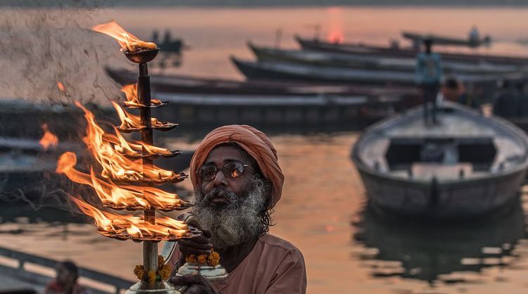 Humble appeal to Hindus. Just want you to give your few minutes and read this, we anyway spend hours on our social media (you can go and check your activity on Instagram or on screen time in phone) then why not read something which is so closely linked to your survival?