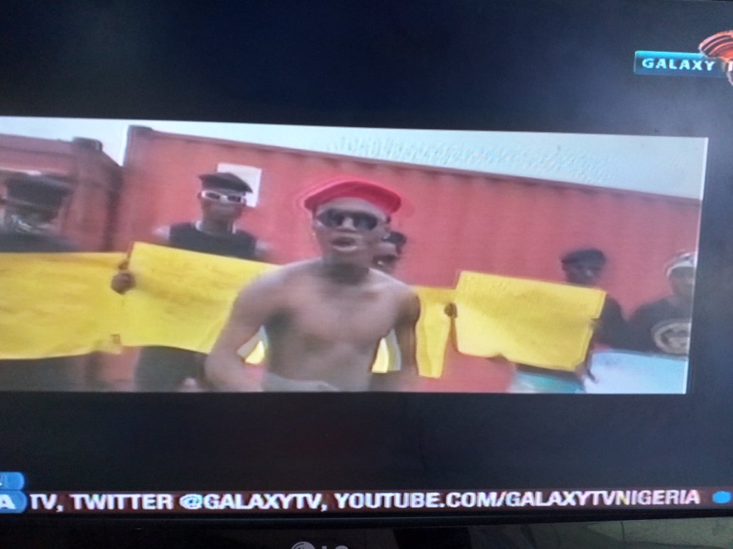 galaxytvent's tweet photo. Now playing #Jeje by @gabimayana live @Galaxypartytime with host @McBustaMouth holding it down @galaxytv on #hitlistmonday https://t.co/SWyjfY0Gqe