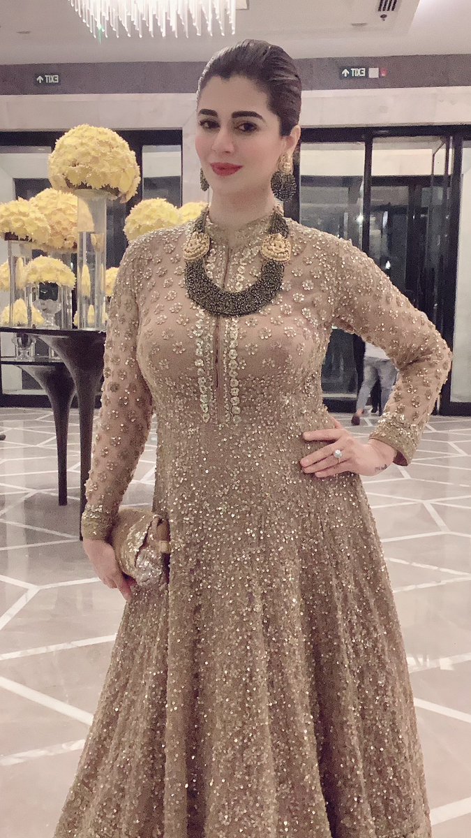 kainaatarora's tweet photo. About Last Night !!
#Appearance #Kainaatarora #WorkFiles https://t.co/9oIaJjARS6
